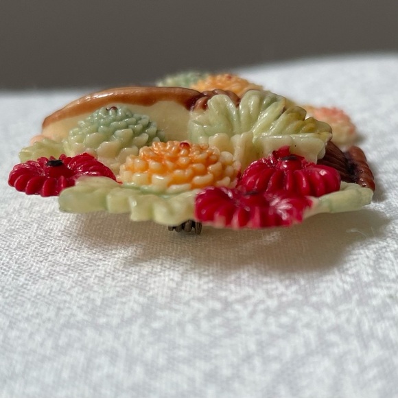 Vintage Japanese Celluloid Floral Basket Brooch 1950's Mid-Century Pin - Picture 8 of 11